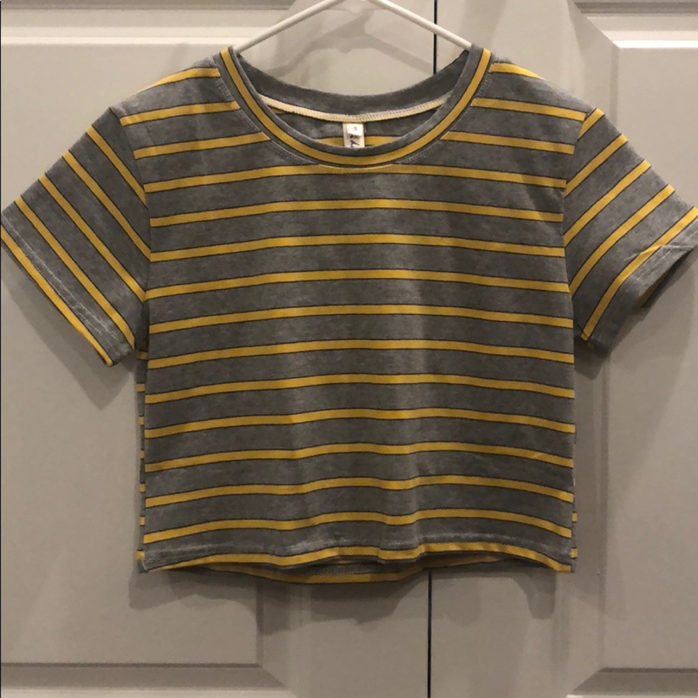 Short Sleeve Crop Top